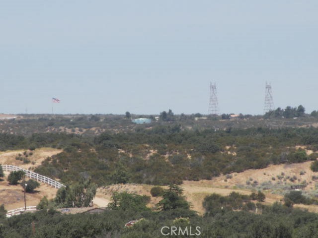 28 Fremontia Road Oak Hills, CA 92344 - Photo 10 of 13