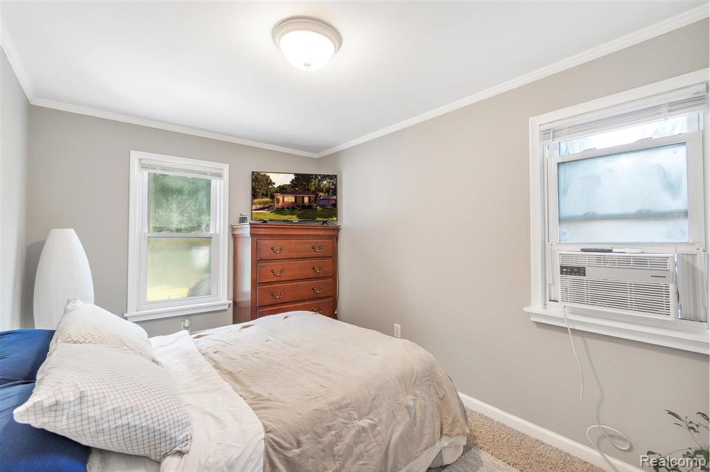 21484 Power Road Farmington Hills, MI 48336 - Photo 25 of 46
