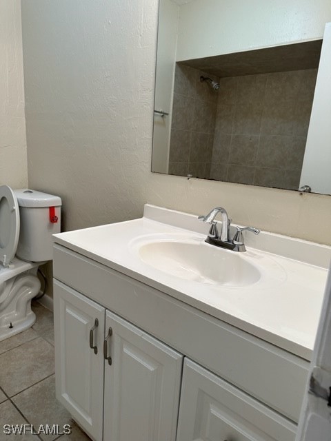 3215 Skyline Boulevard, Unit C Cape Coral, FL 33914 - Photo 21 of 25 a bathroom with a sink and a toilet