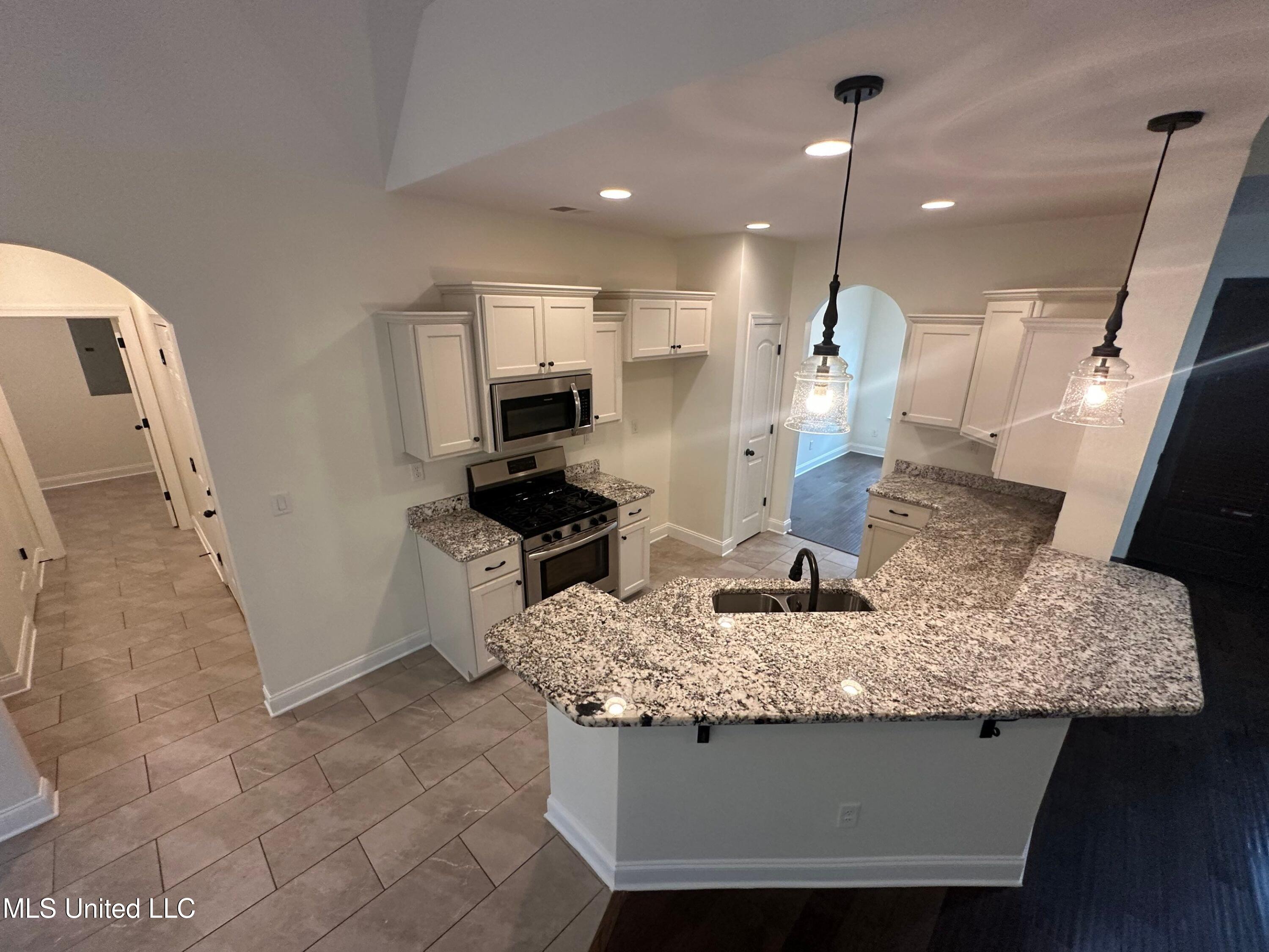 4689 Riva Ridge Drive Olive Branch, MS 38654 - Photo 4 of 26 96bd29e8-272c-4505-8ceb-ac06a2a4a4ae