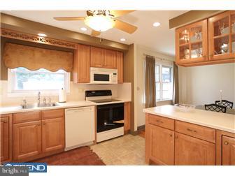 3032 Avon Road Bethlehem, PA 18017 - Photo 7 of 12 Kitchen