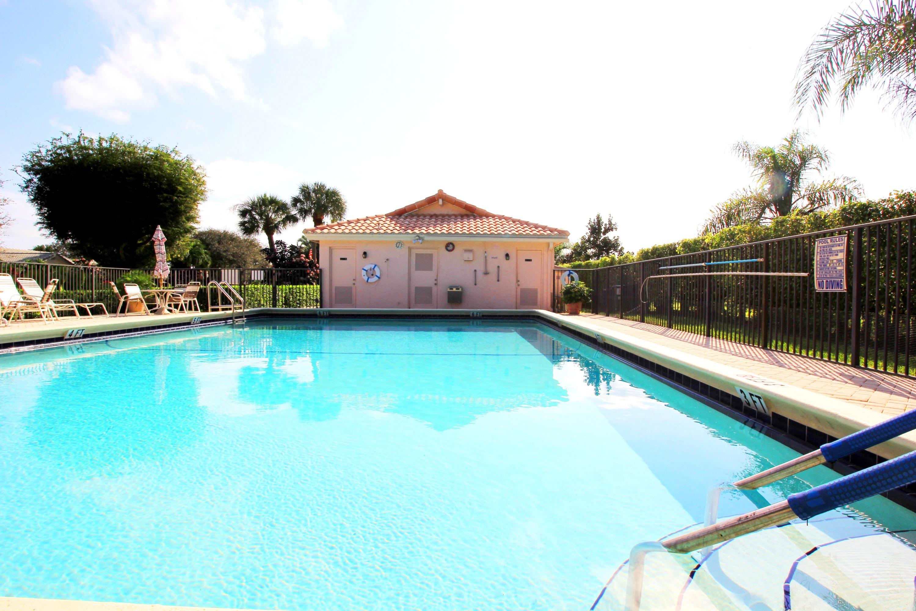 7767 Cloverfield Circle Boca Raton, FL 33433 - Photo 25 of 27 Pool Cloverfield 2