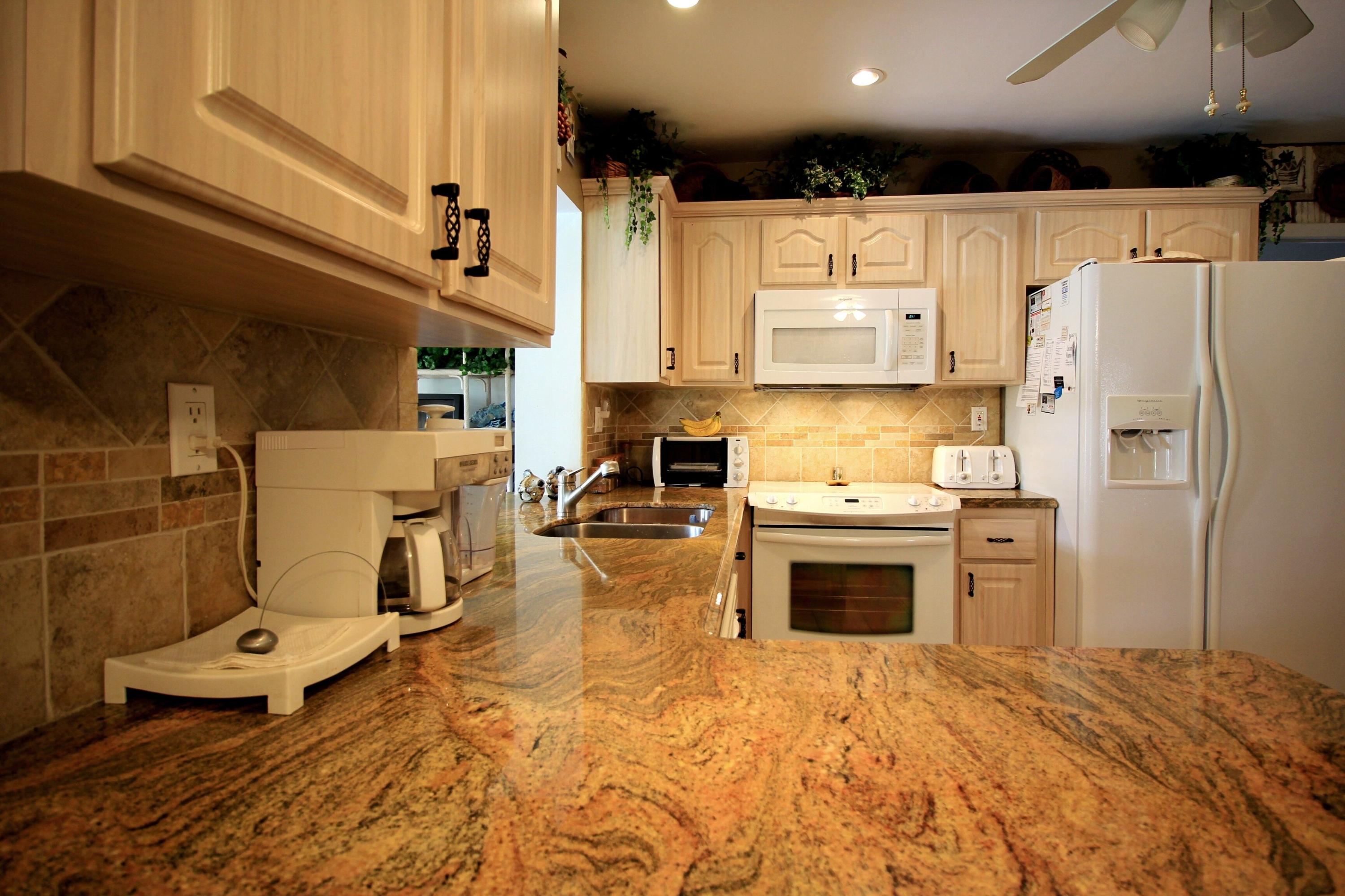 7767 Cloverfield Circle Boca Raton, FL 33433 - Photo 10 of 27 7767 Cloverfield Cir_Kitchen2