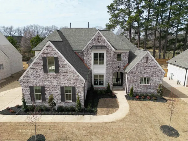$919,999 | 597 Cedar Shadows Circle West, Collierville, TN 38017