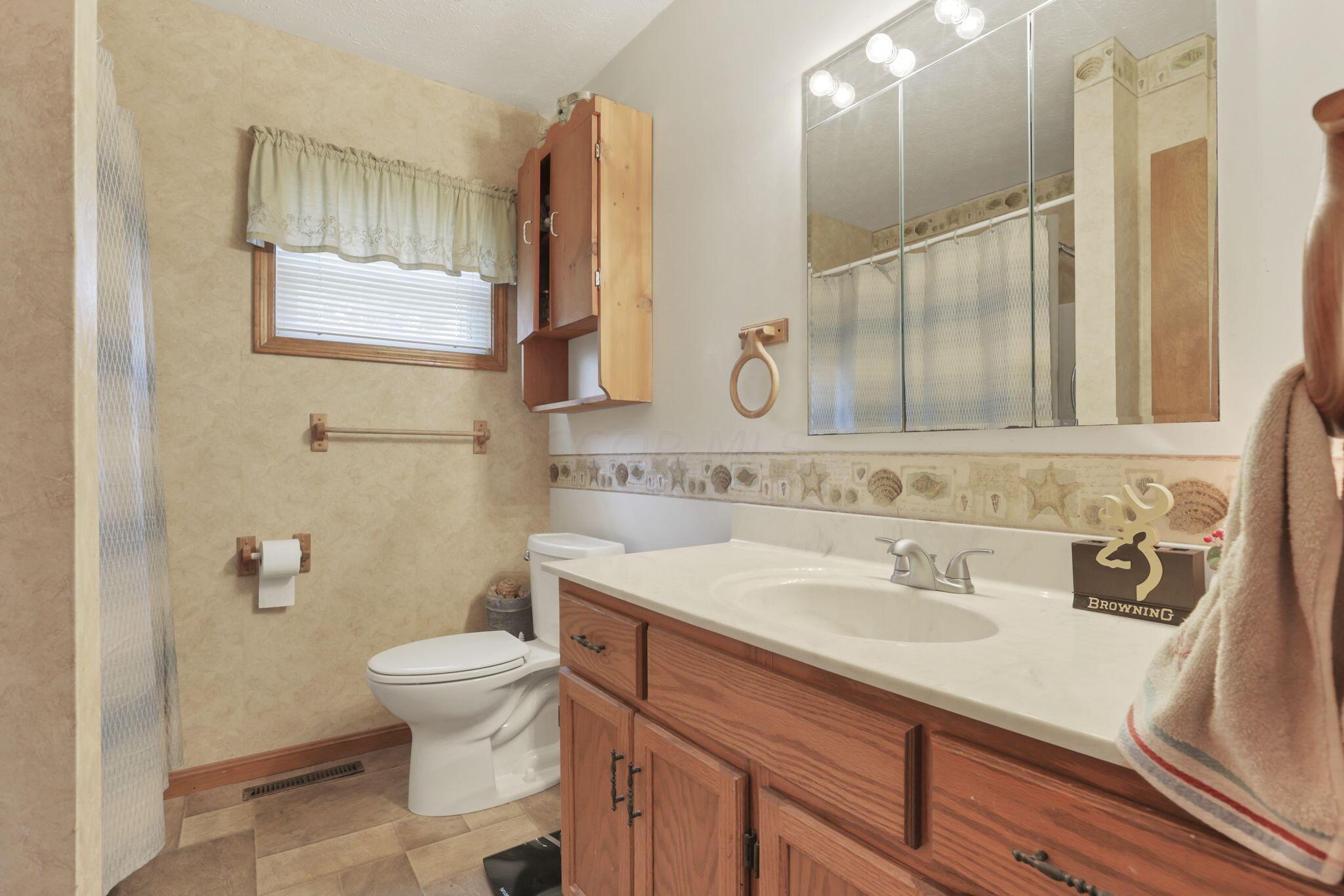 5807 Beecher Road Pataskala, OH 43062 - Photo 22 of 38 22-web-or-mls-0V3A4787