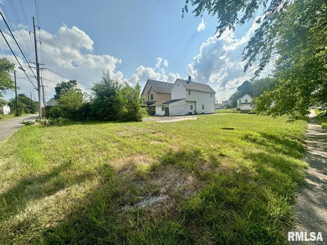 $7,500 | 800 Clay Street, Springfield, IL 62703