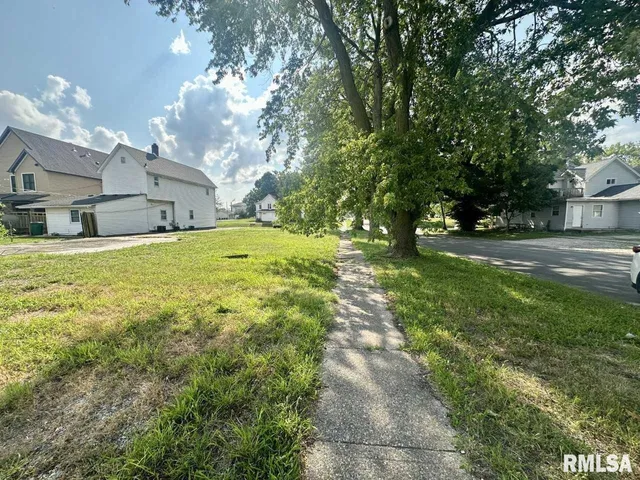 $7,500 | 800 Clay Street, Springfield, IL 62703