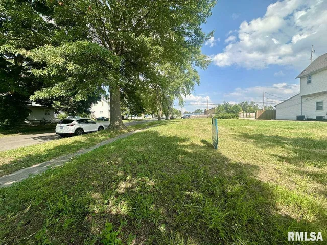 $7,500 | 800 Clay Street, Springfield, IL 62703