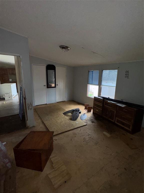 2525 Shiloh Road, Unit 240 Tyler, TX 75703 - Photo 6 of 18 a living room with furniture and a flat screen tv