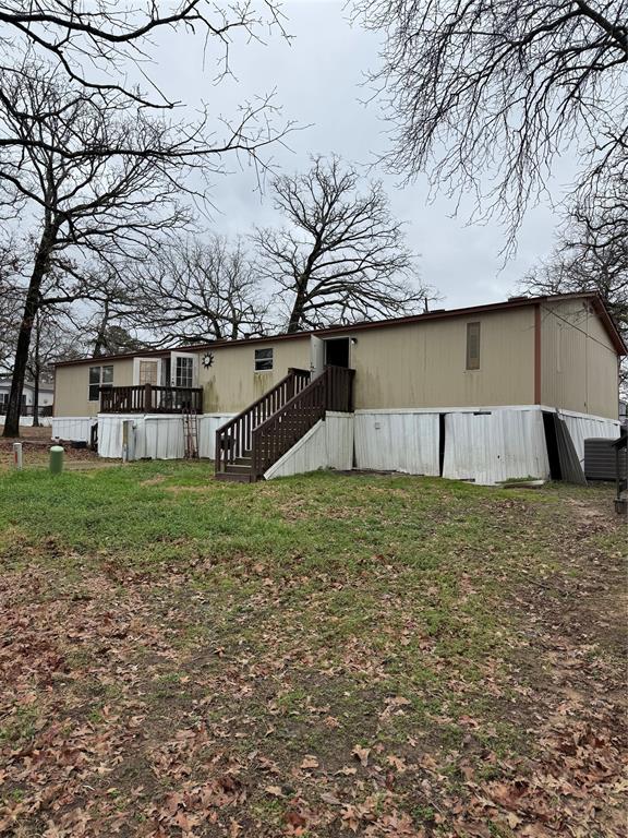 2525 Shiloh Road, Unit 240 Tyler, TX 75703 - Photo 10 of 18 a backyard of a house with lots of green space