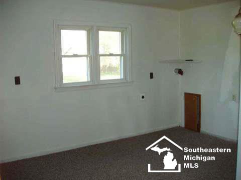 1690 South Raisinville Road Monroe, MI 48161 - Photo 21 of 24 20444755-20.JPG