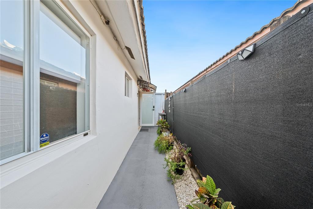 10095 Northwest 127th Street Hialeah, FL 33018 - Photo 7 of 35