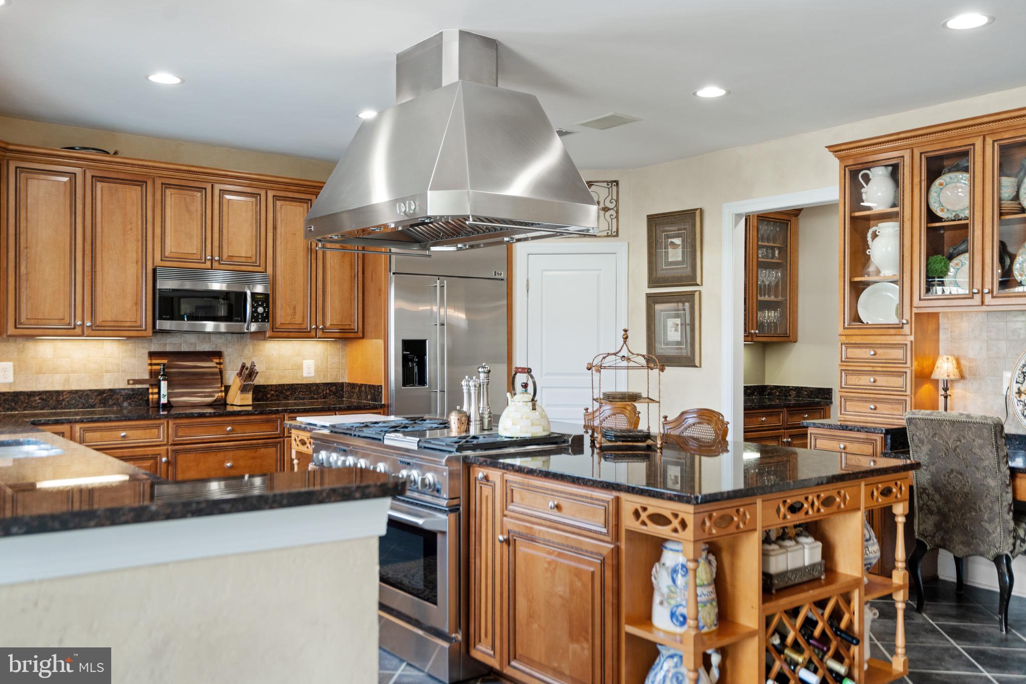 21103 Mill Branch Drive Leesburg, VA 20175 - Photo 17 of 107 Upgraded Chef's kitchen