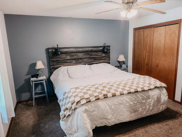 $489,999 | 86571 County Road 46, Albert Lea, MN 56007