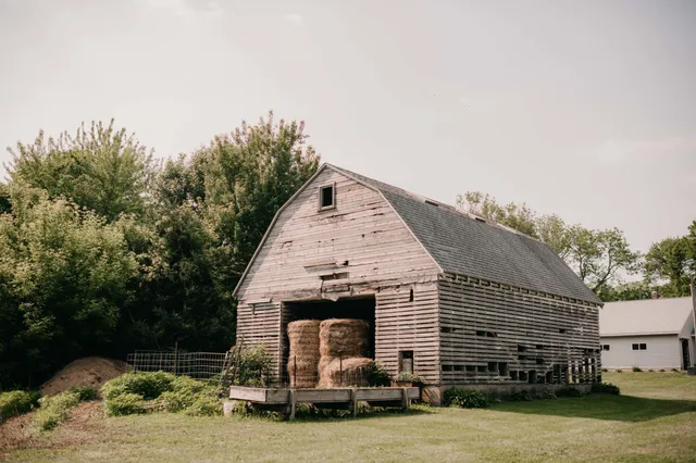 $489,999 | 86571 County Road 46, Albert Lea, MN 56007