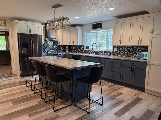 $489,999 | 86571 County Road 46, Albert Lea, MN 56007