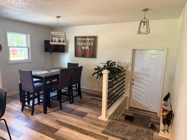 $489,999 | 86571 County Road 46, Albert Lea, MN 56007