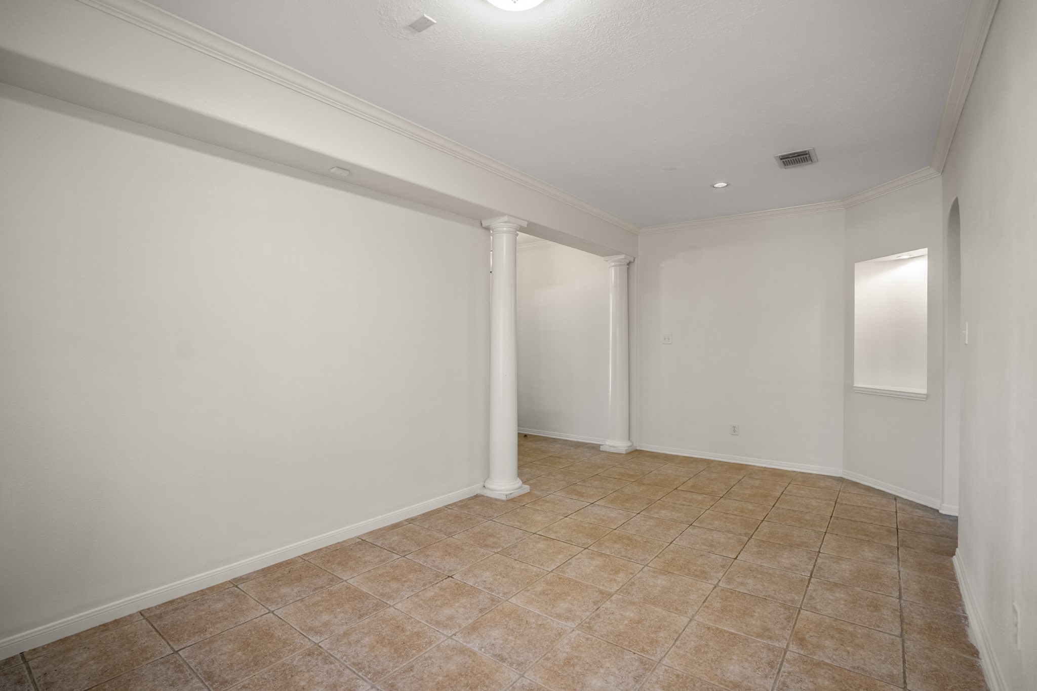 15 Heron Hollow Court Spring, TX 77382 - Photo 8 of 42 a view of an empty room