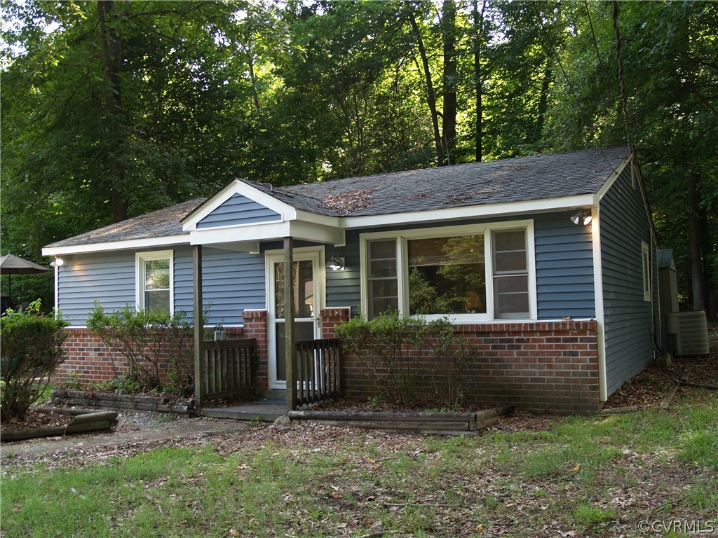 6416 Poplar Road Quinton, VA 23141 - Photo 3 of 10 Gallery Image 3