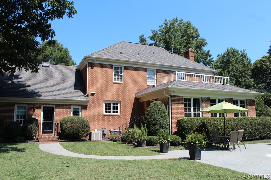 207 Rivers Bend Circle Chester, VA 23836 - Photo 28 of 36 front view of a house with a yard