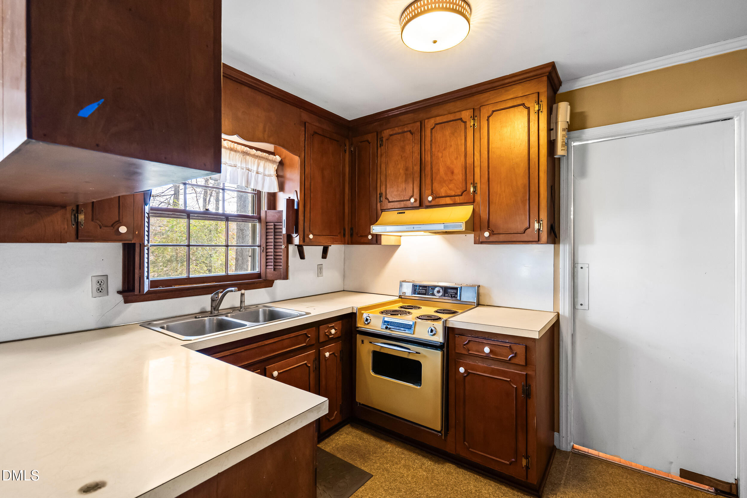 4208 Redington Drive Raleigh, NC 27609 - Photo 17 of 45 dsc05228