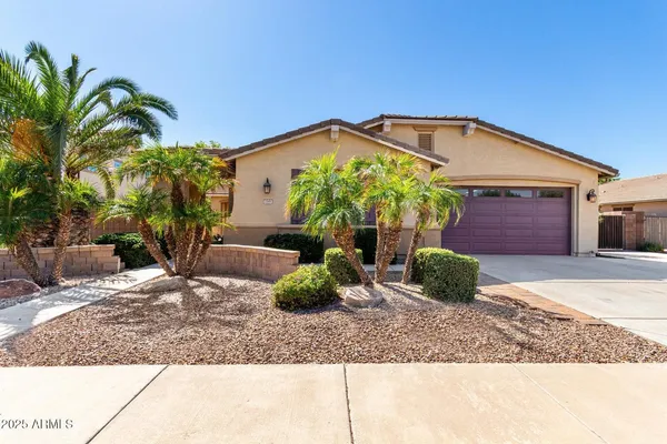 $3,300 | 2585 East Carob Drive, Gilbert, AZ 85298