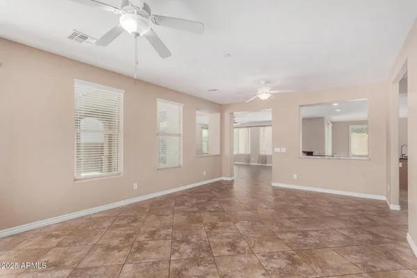 $3,300 | 2585 East Carob Drive, Gilbert, AZ 85298