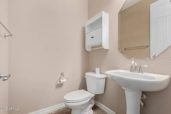 $3,300 | 2585 East Carob Drive, Gilbert, AZ 85298