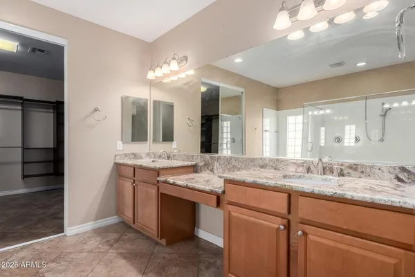 $3,300 | 2585 East Carob Drive, Gilbert, AZ 85298