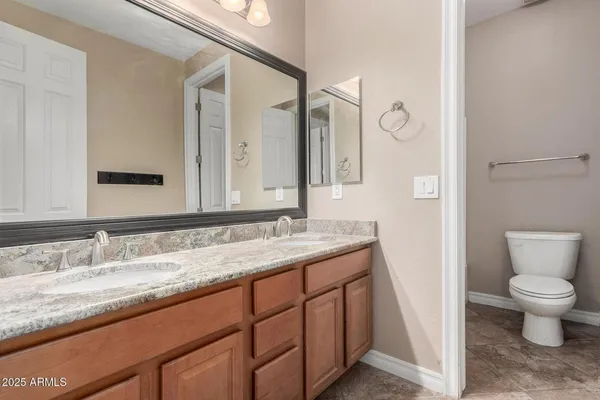 $3,300 | 2585 East Carob Drive, Gilbert, AZ 85298