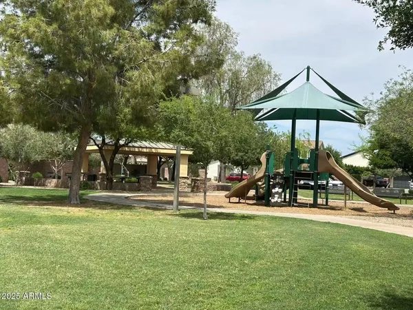 $3,300 | 2585 East Carob Drive, Gilbert, AZ 85298