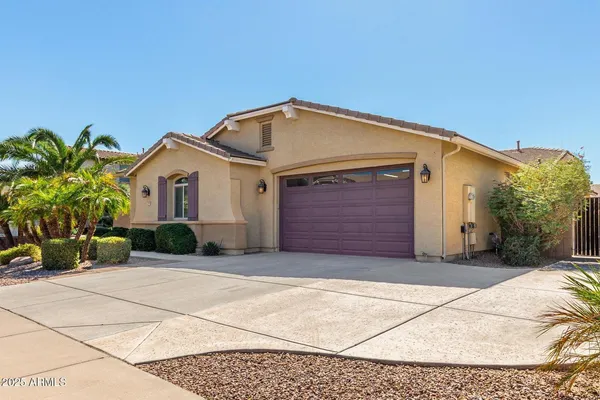 $3,300 | 2585 East Carob Drive, Gilbert, AZ 85298