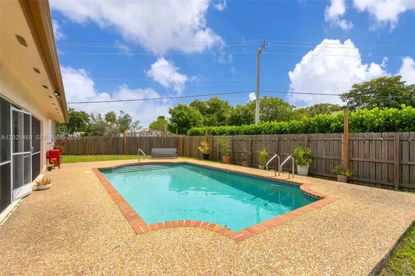 $544,999 | 850 Northwest 79th Avenue, Margate, FL 33063