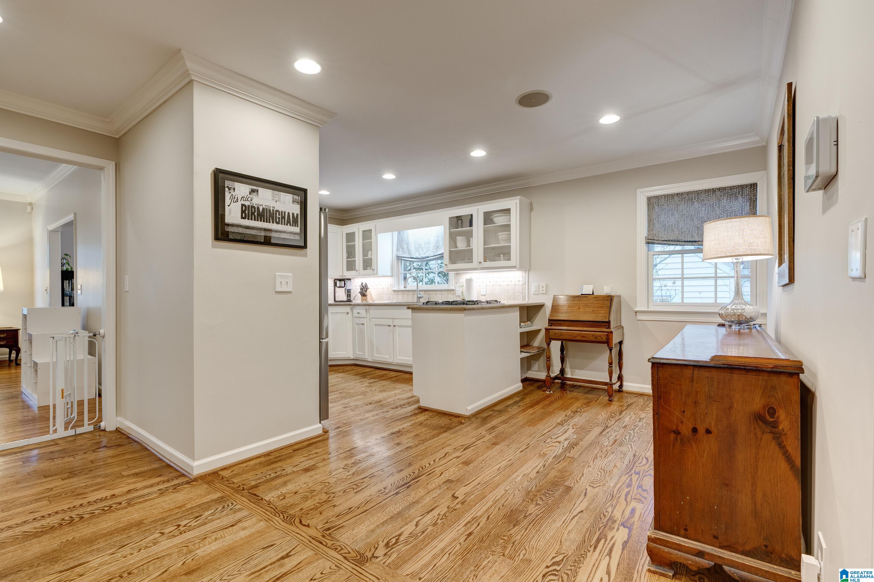 1810 Kensington Road Birmingham, AL 35209 - Photo 14 of 49