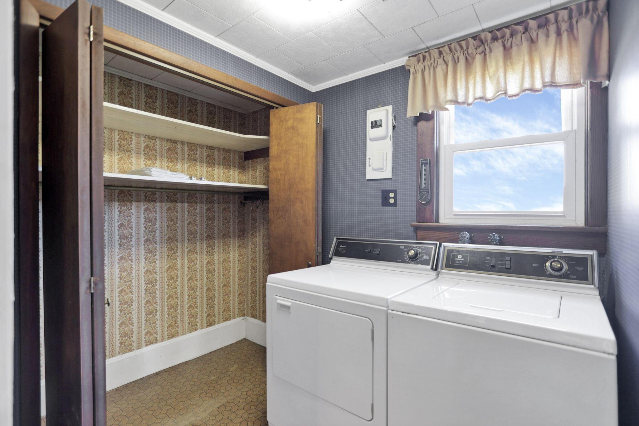 15045 Bodle Road Northeast Newark, OH 43055 - Photo 22 of 66 first floor laundry