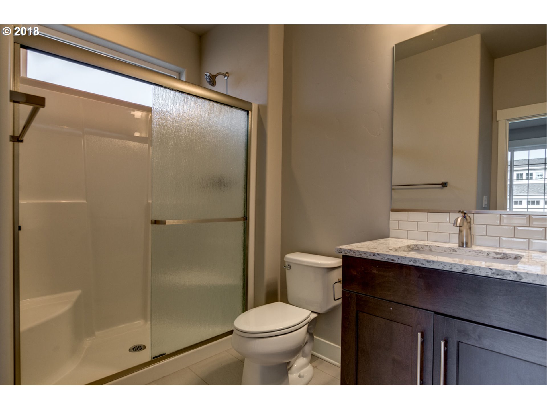 7525 Southwest Honor Loop Wilsonville, OR 97070 - Photo 4 of 28 Gallery Image 4
