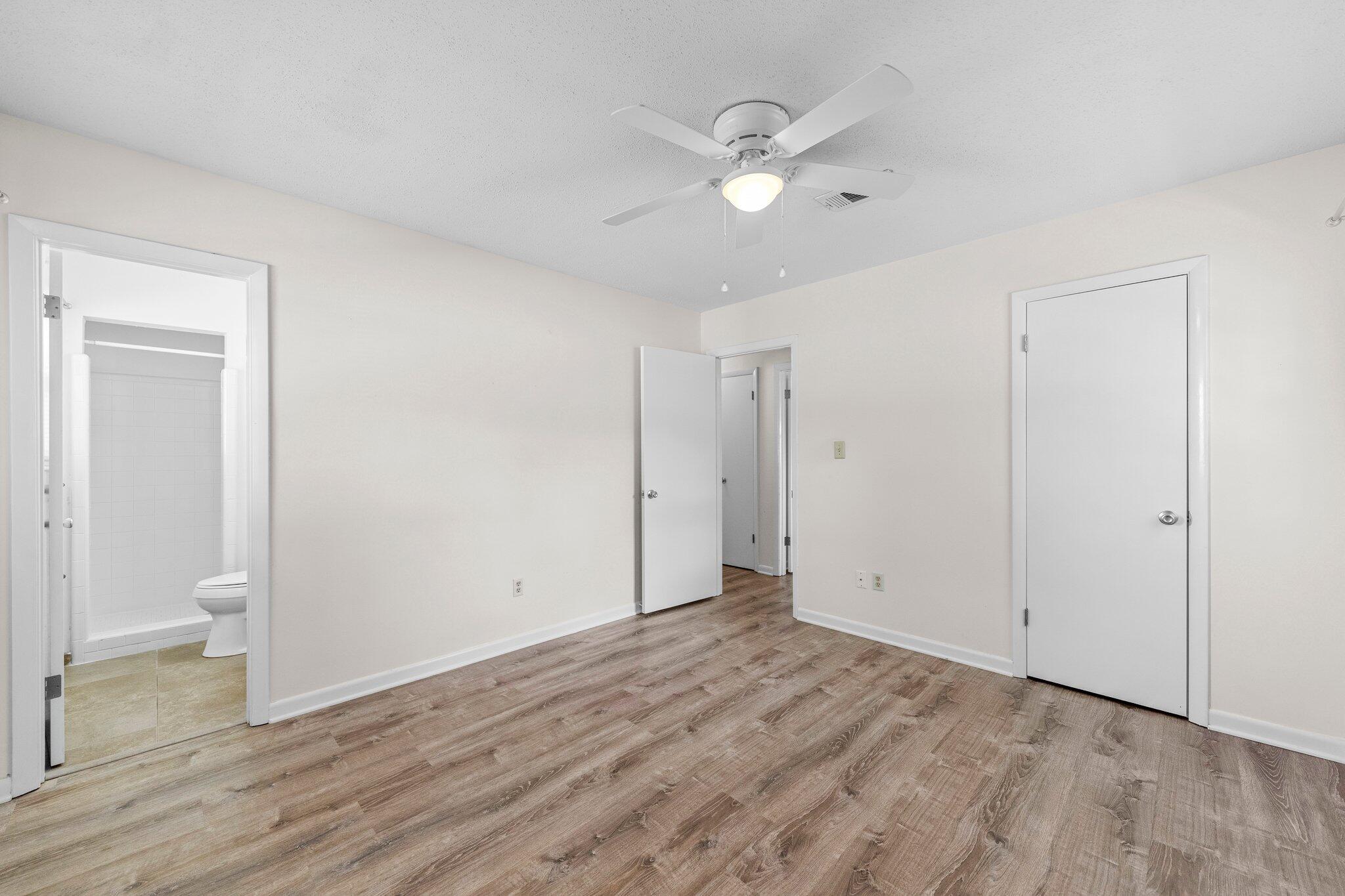 309 23rd Street Niceville, FL 32578 - Photo 25 of 33 a view of an empty room