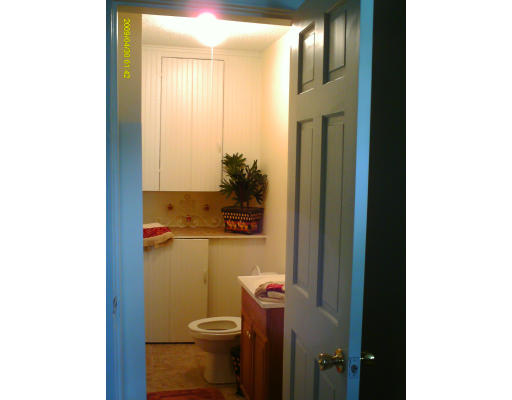 17 Dunhill Avenue Springfield, MA 01151 - Photo 11 of 23