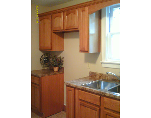 17 Dunhill Avenue Springfield, MA 01151 - Photo 12 of 23