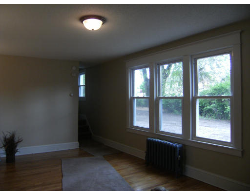 17 Dunhill Avenue Springfield, MA 01151 - Photo 7 of 23