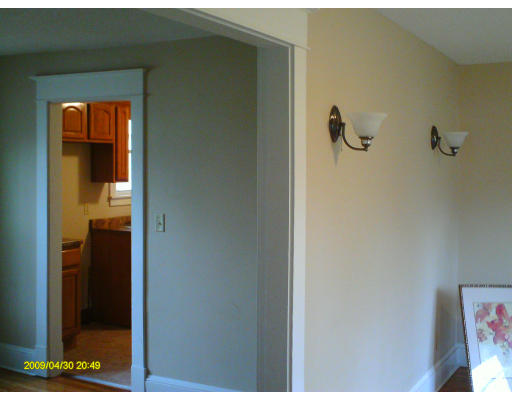17 Dunhill Avenue Springfield, MA 01151 - Photo 8 of 23
