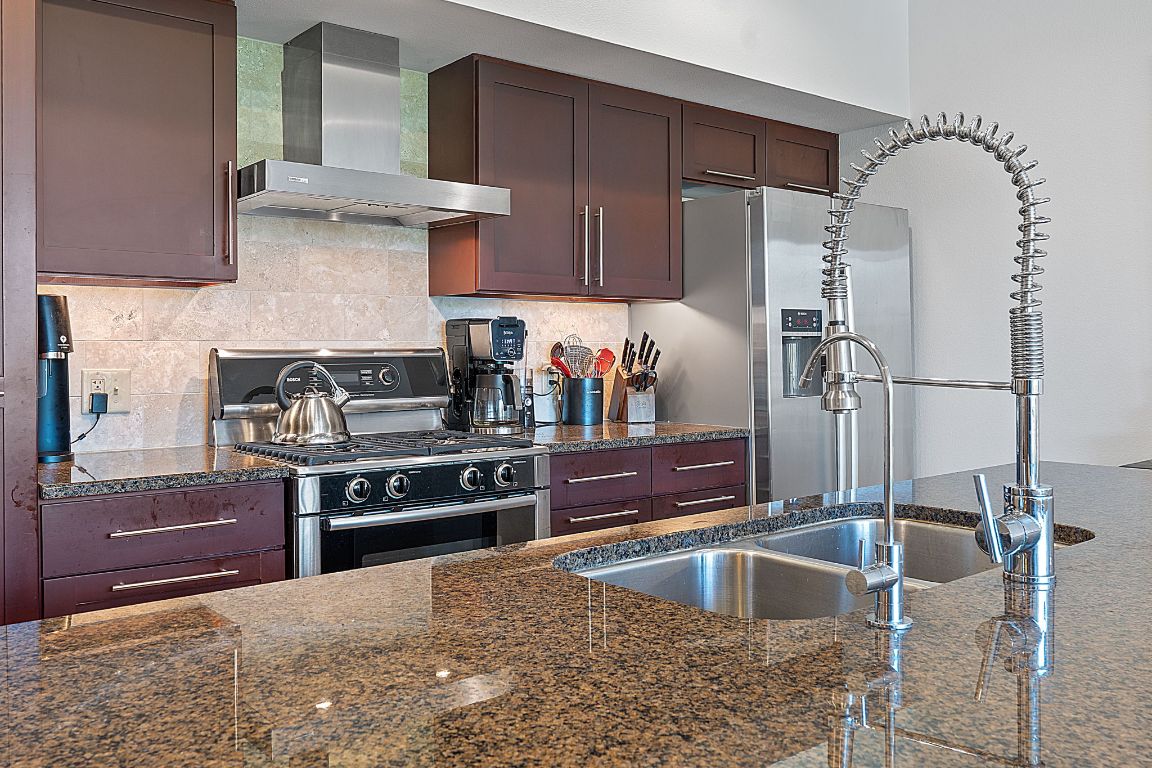 1600 Barton Springs Road, Unit 3406 Austin, TX 78704 - Photo 11 of 40