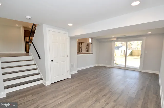 $3,900 | 315 Chelten Parkway, Cherry Hill, NJ 08034