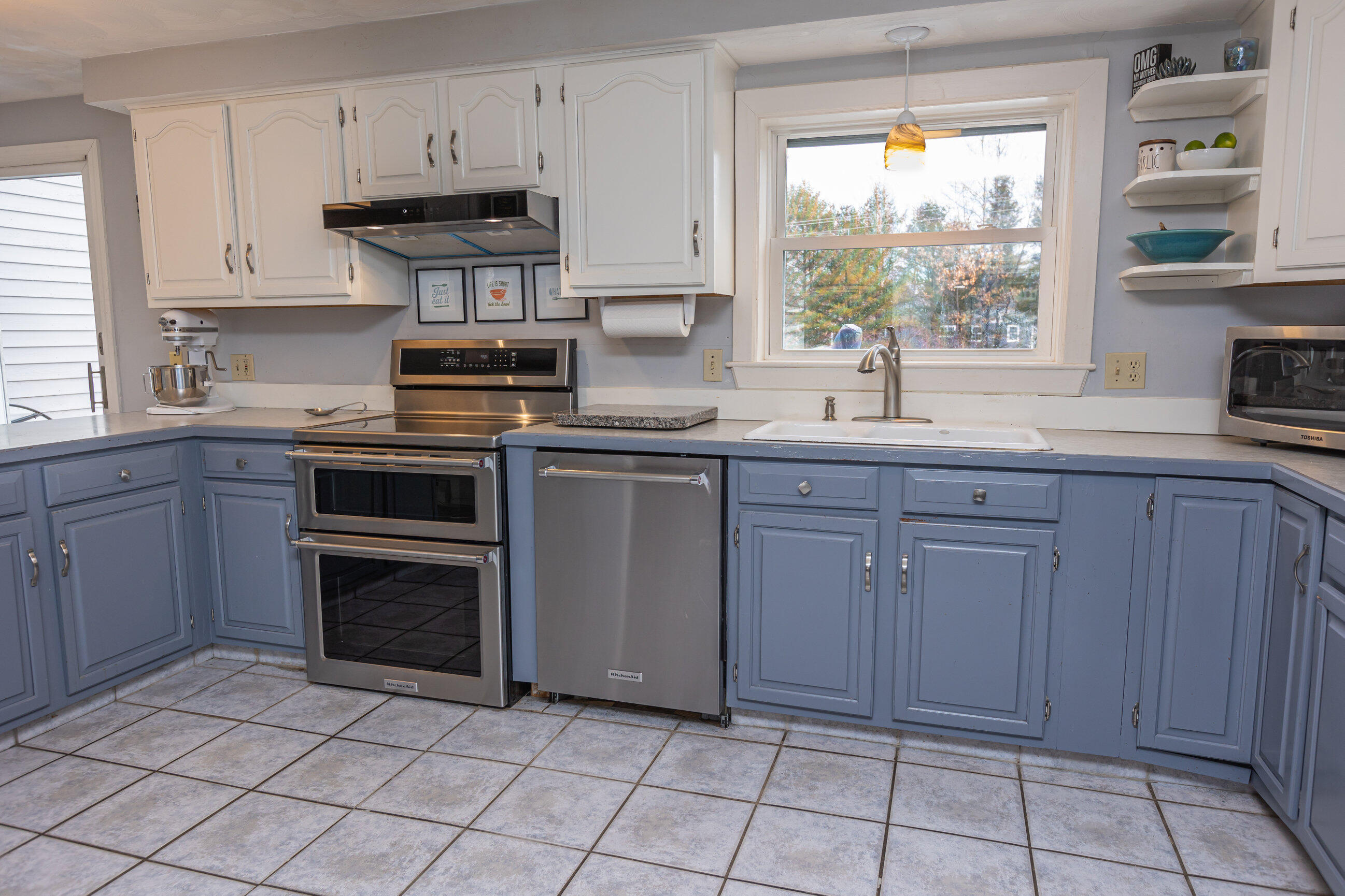 92 Alice Street Portland, ME 04103 - Photo 16 of 49 Main Floor-3654