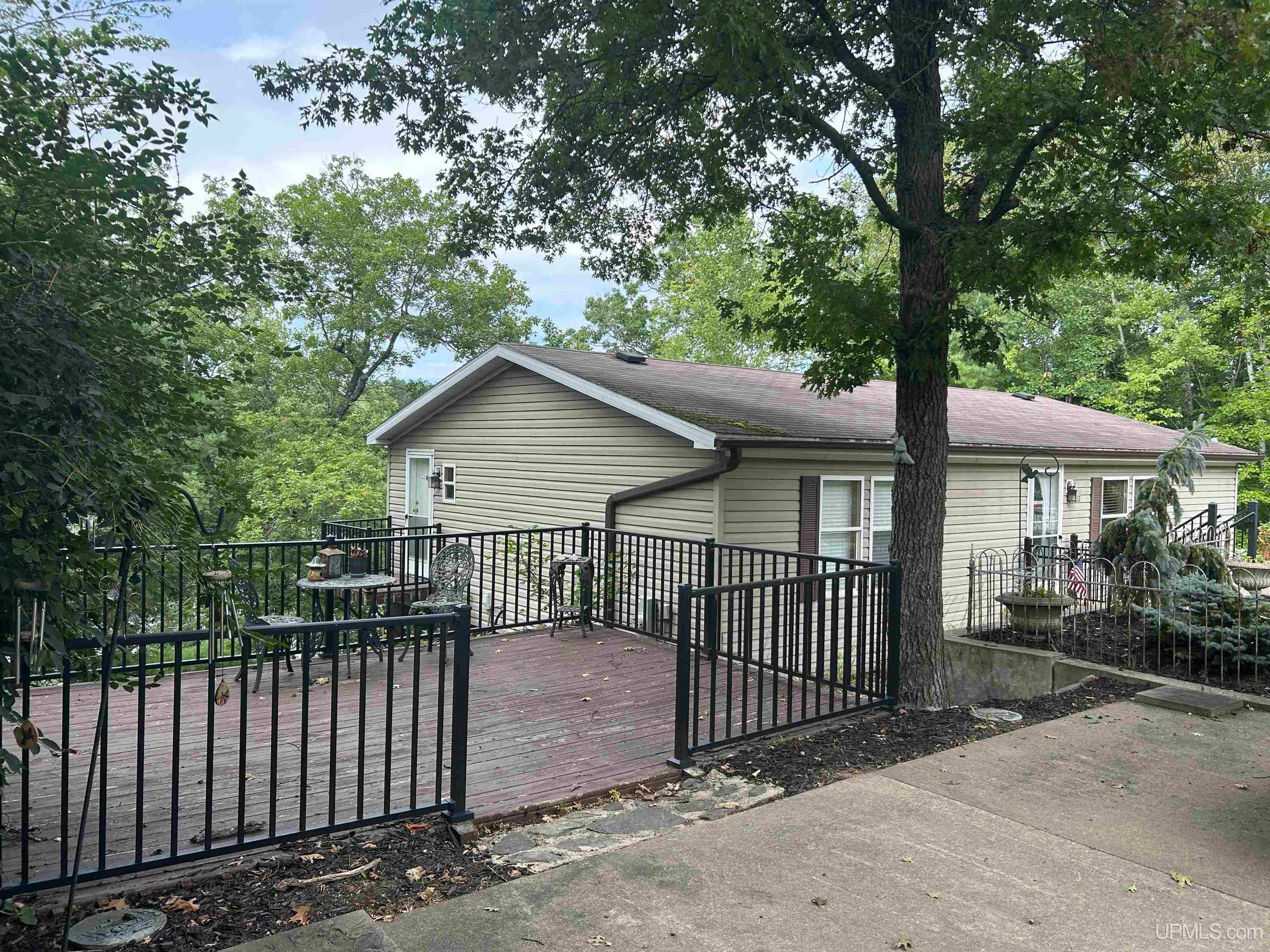 2204 South Cosgrove Lake Road Florence, WI 54121 - Photo 15 of 16 Gallery Image 15