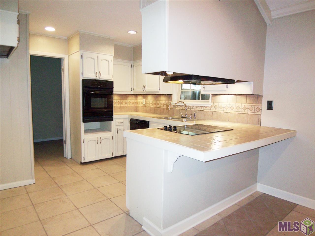 7621 O'Neal Road Baton Rouge, LA 70817 - Photo 3 of 12 Gallery Image 3