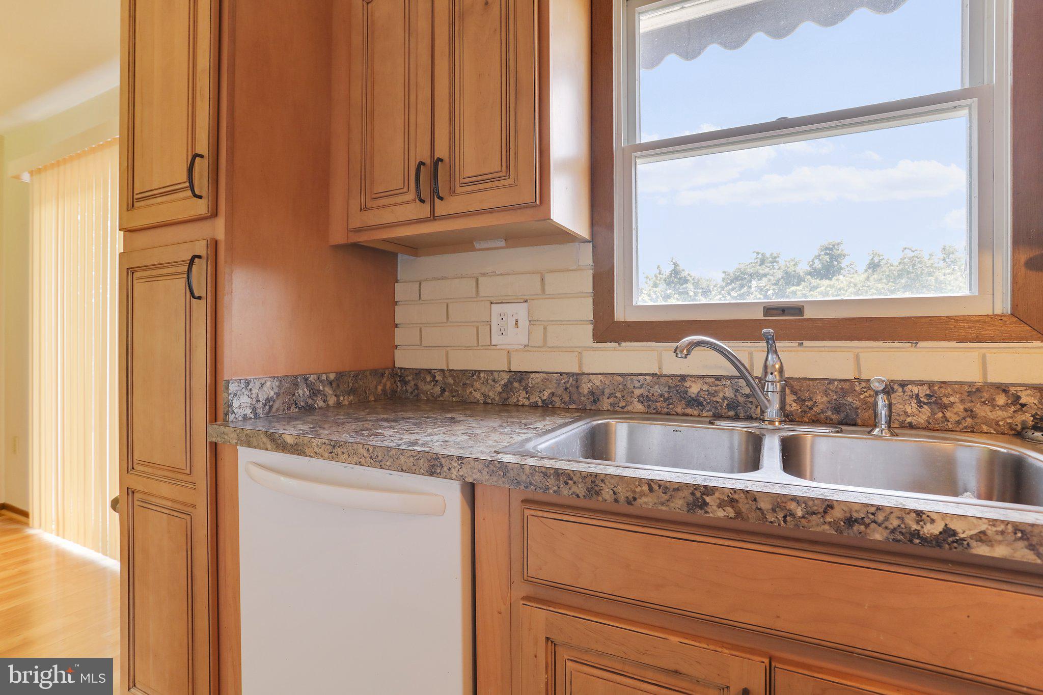 16143 Spade Road Hagerstown, MD 21740 - Photo 8 of 35