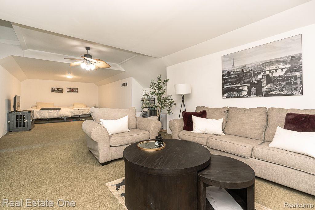 2173 Bonnie Brae Street Rochester Hills, MI 48309 - Photo 23 of 29
