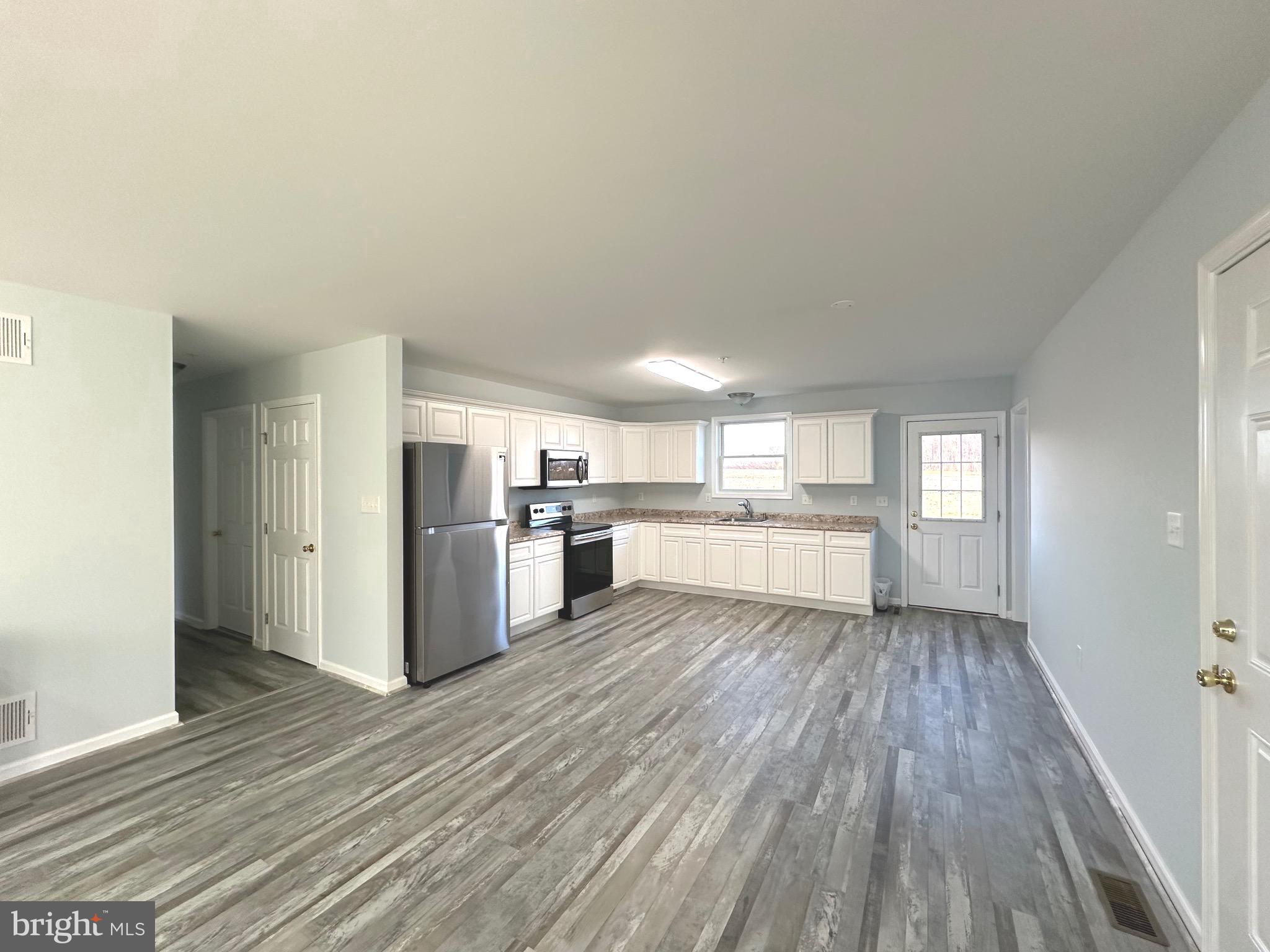 4080 St Paul Road Hampstead, MD 21074 - Photo 6 of 40