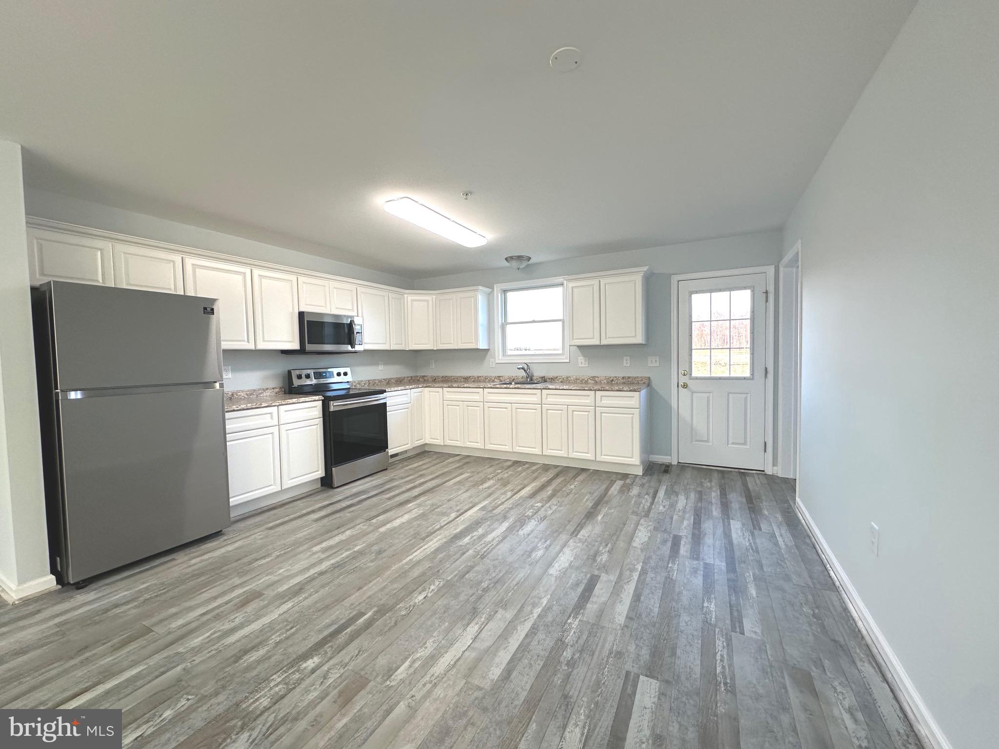 4080 St Paul Road Hampstead, MD 21074 - Photo 7 of 40